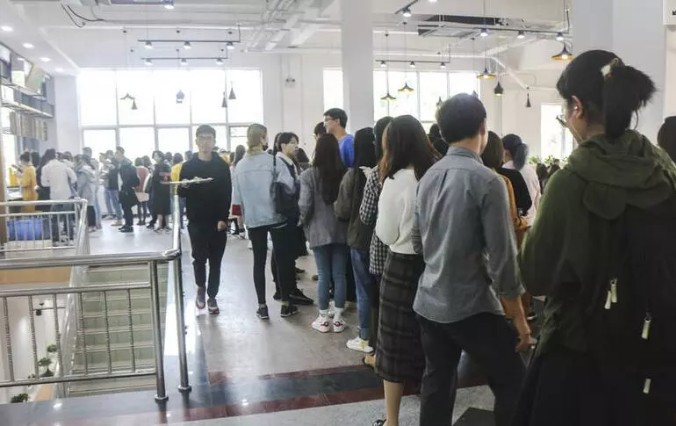 崔永元真面饭馆